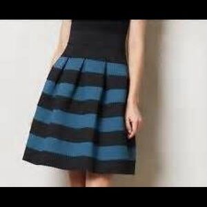 Anthropologie - Girls From Savoy XS/SM Scalloped Ponte Bell Skirt